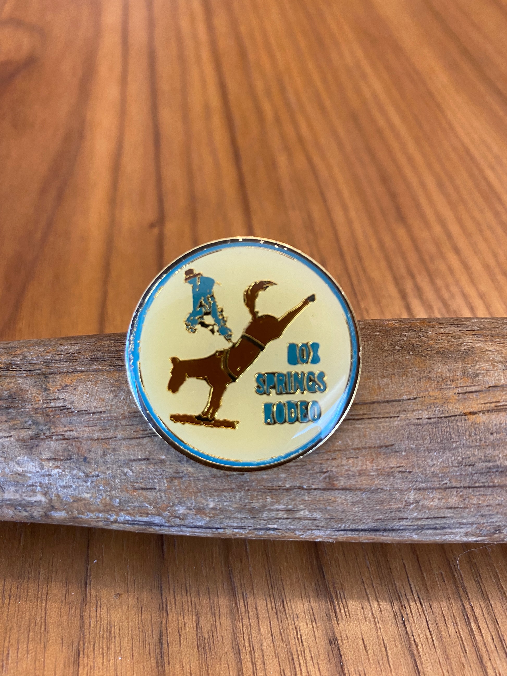 Vintage Box Springs Rodeo Pin – RetroCowboy